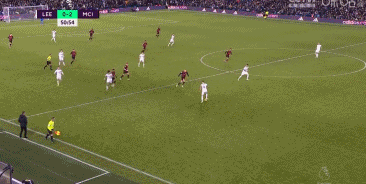 皇马0-2负塞尔塔赛后球员围攻裁判，一分钟内五黄一红