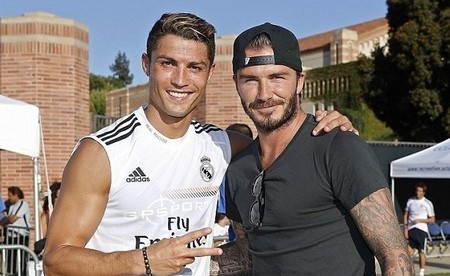 船记：快船坚定地支持哈登和伦纳德，劳资协议变了才放走乔治