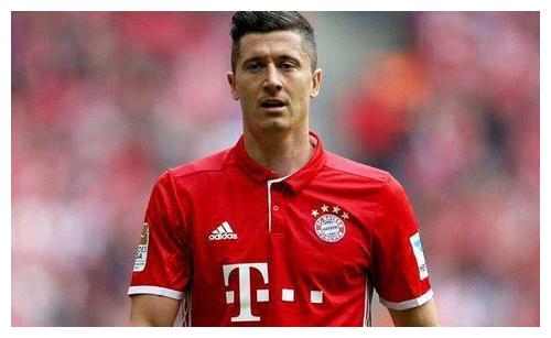 官方：库拉索主帅艾德沃卡特因家事暂离球队，由助教率队迎战牙买加