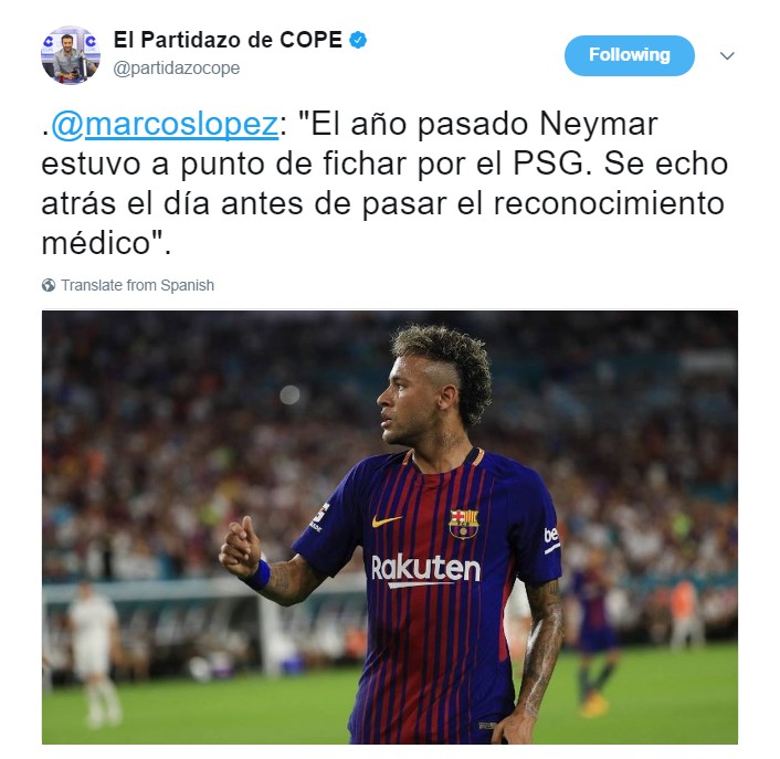 亚泰为客场全勤球迷颁发纪念证书，谭龙、徐浩峰等人参与颁奖