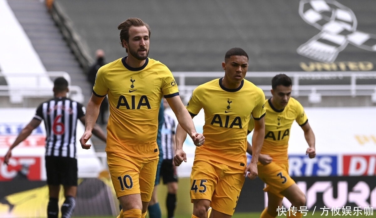 亚精英赛半场：陈威屡献神扑力保城池，海港0-0柔佛新山